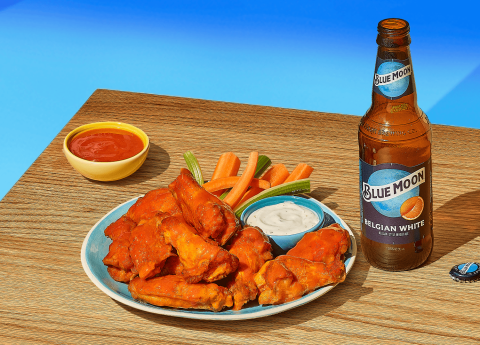 GFチキン10*1◯● Blue moon1ページ●◯ Frank's redhot® original buffalo chicken wings | Blue Moon US